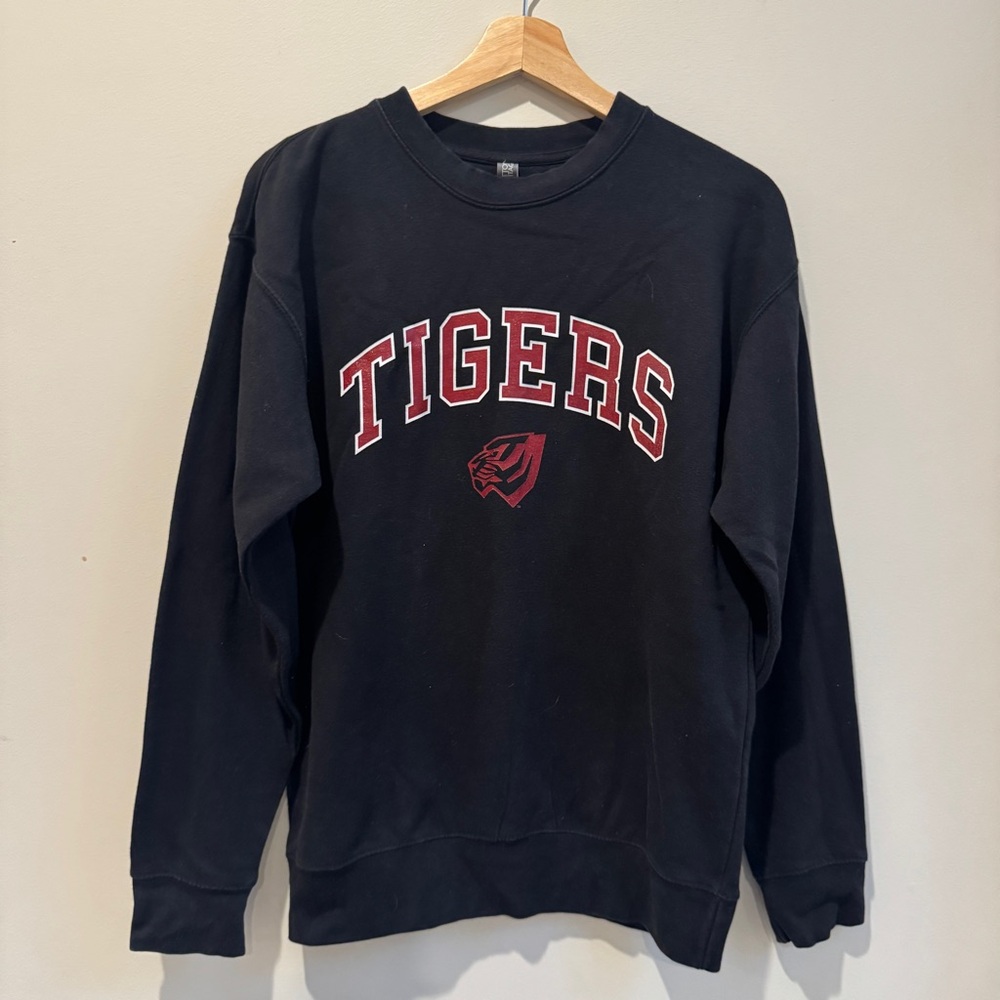 UWA University of West Alabama Black Tigers Crewneck Sweatshirt Size Small